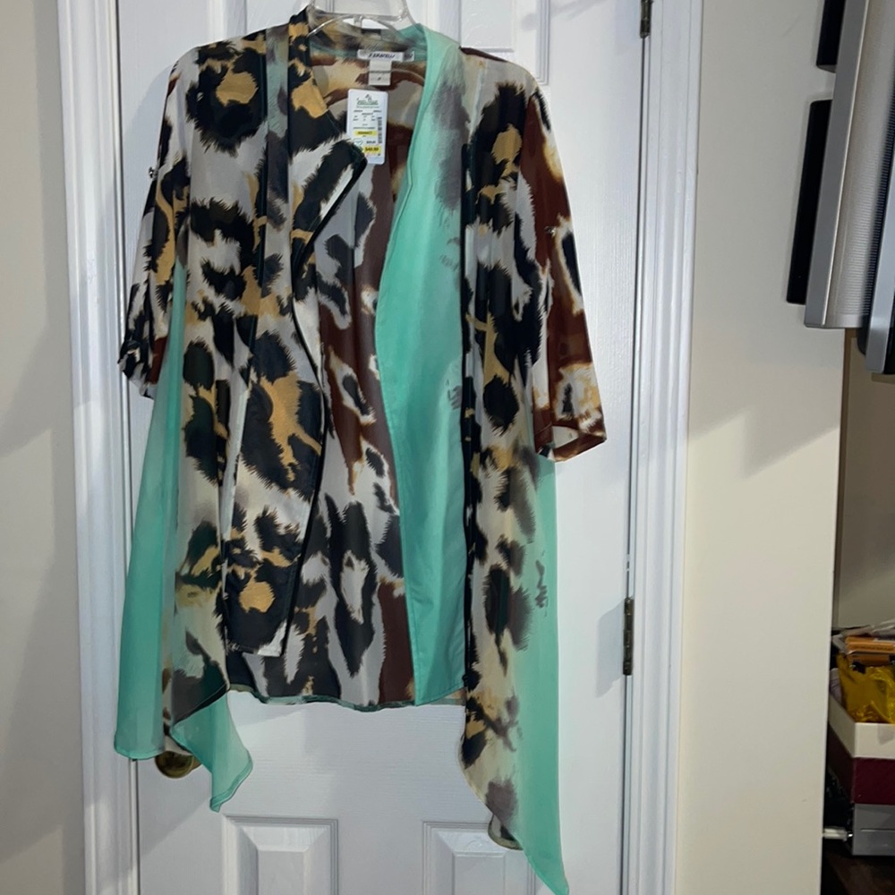 NWT Feratelli top